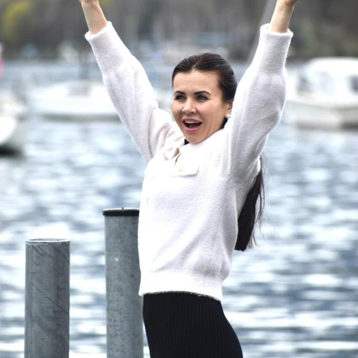 Ravi Kapoor, Client Relations Director, discussing corporate gifting strategy with business clients